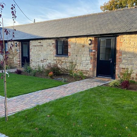 Potcote Farm Stables Accommodation Fudges Stable โทสเตอร์ ภายนอก รูปภาพ